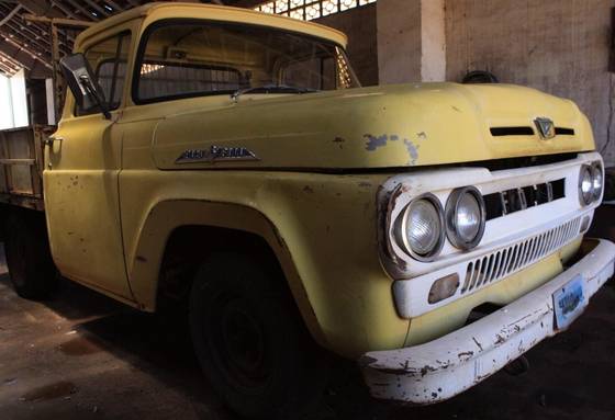 FORD F-100 3.6 SUPER GASOLINA 2P MANUAL FORD F-100 3.6 SUPER GASOLINA 2P MANUAL